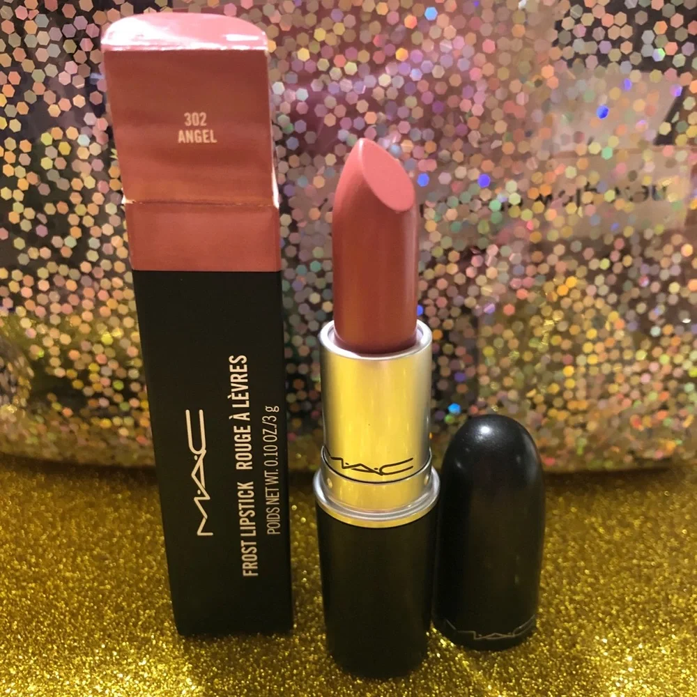 BNIB! MAC Frost Lipstick 💄 in ANGEL 302